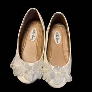Flower girls dress shoes